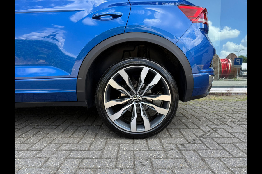 Volkswagen T-Roc 1.5 TSI Sport Business R - Automaat - Pano/schuifdak - Beats - Navi - Afn.Trekhaak