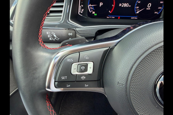 Volkswagen T-Roc 1.5 TSI Sport Business R - Automaat - Pano/schuifdak - Beats - Navi - Afn.Trekhaak