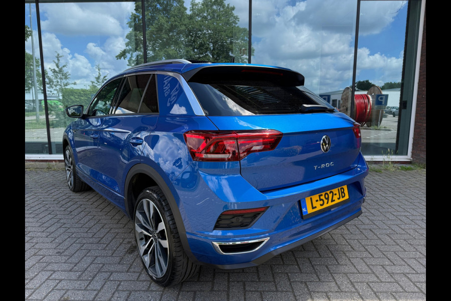 Volkswagen T-Roc 1.5 TSI Sport Business R - Automaat - Pano/schuifdak - Beats - Navi - Afn.Trekhaak