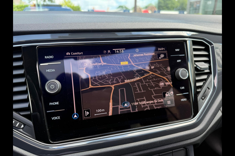 Volkswagen T-Roc 1.5 TSI Sport Business R - Automaat - Pano/schuifdak - Beats - Navi - Afn.Trekhaak
