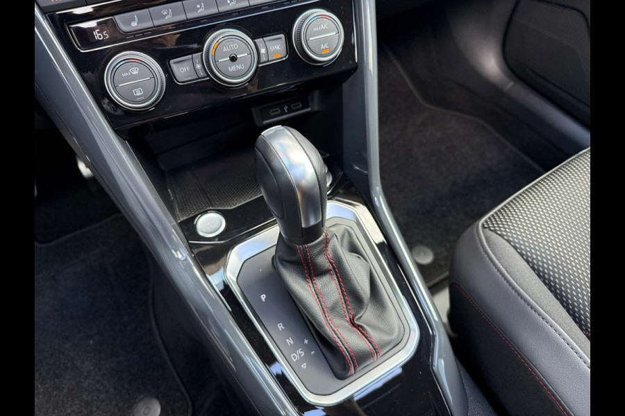 Volkswagen T-Roc 1.5 TSI Sport Business R - Automaat - Pano/schuifdak - Beats - Navi - Afn.Trekhaak
