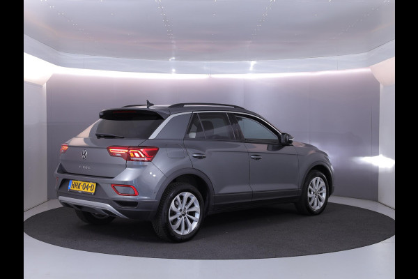 Volkswagen T-Roc 1.0 TSI Life Edition 115 pk | Verlengde garantie | Navigatie via App | Parkeersensoren (Park assist) | Achteruitrijcamera | Autom. airco |