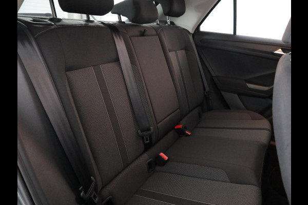 Volkswagen T-Roc 1.0 TSI Life Edition 115 pk | Verlengde garantie | Navigatie via App | Parkeersensoren (Park assist) | Achteruitrijcamera | Autom. airco |