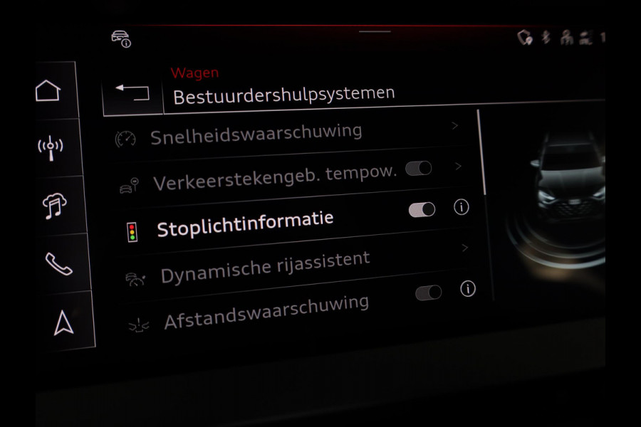 Audi A3 Sportback 40 TFSI e S edition 204 pk S-tronic | Verlengde garantie | Parkeersensoren (Park assist) | Achteruitrijcamera | Adaptieve cruise control | Autom. airco (3 zones) | S-Line |