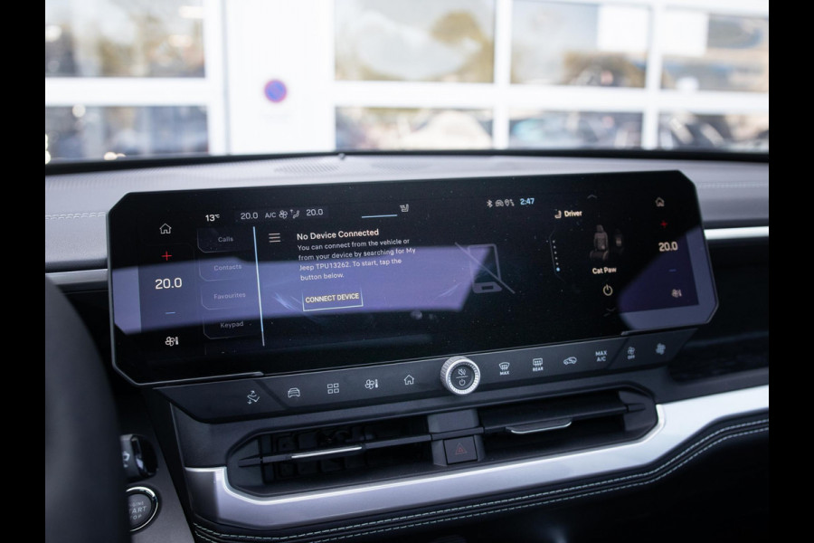 Jeep Compass First Edition 74 kWh | Adapt. Cruise | Camera | Carplay | 20" | Elektr. A-Klep | Navi | Winter Pack | Schuif/Kanteldak | Premium Pack | Conv. Pack | Warmtepomp