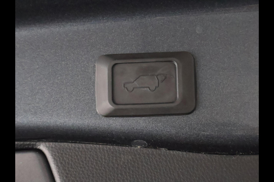 Toyota RAV4 2.5 Plug-in Hybrid AWD Bi-Tone Plus | 1500 KG trekgewicht | JBL Audio | Stoelverwarming & ventilatie | Memory Seats | Navigatie
