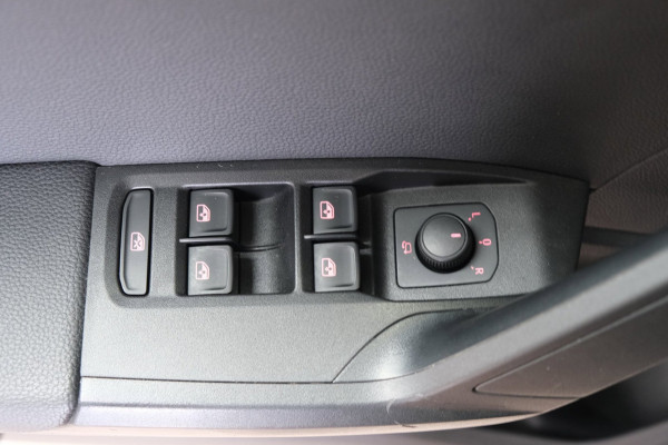 Seat Arona 1.0 TSI Style Business Intense Plus - N.A.P. Airco, Cruise, Camera, Virtual display, Carplay.