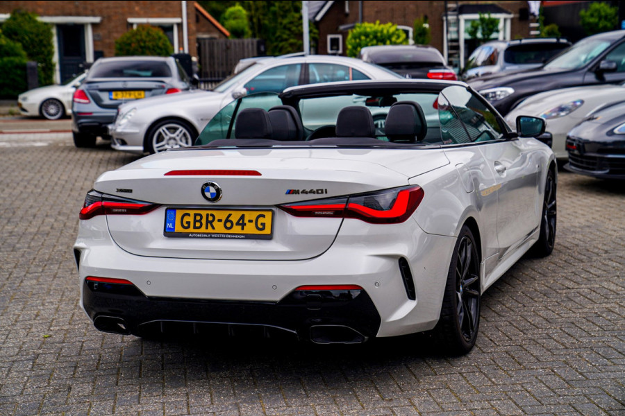 BMW 4 Serie Cabrio M440i xDrive High Executive | Laser LED | Driving Assistant Professional | Luxe Leder | Stoelkoeling | HuD