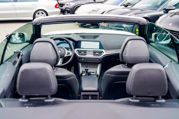 BMW 4 Serie Cabrio M440i xDrive High Executive | Laser LED | Driving Assistant Professional | Luxe Leder | Stoelkoeling | HuD