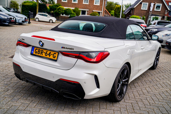 BMW 4 Serie Cabrio M440i xDrive High Executive | Laser LED | Driving Assistant Professional | Luxe Leder | Stoelkoeling | HuD