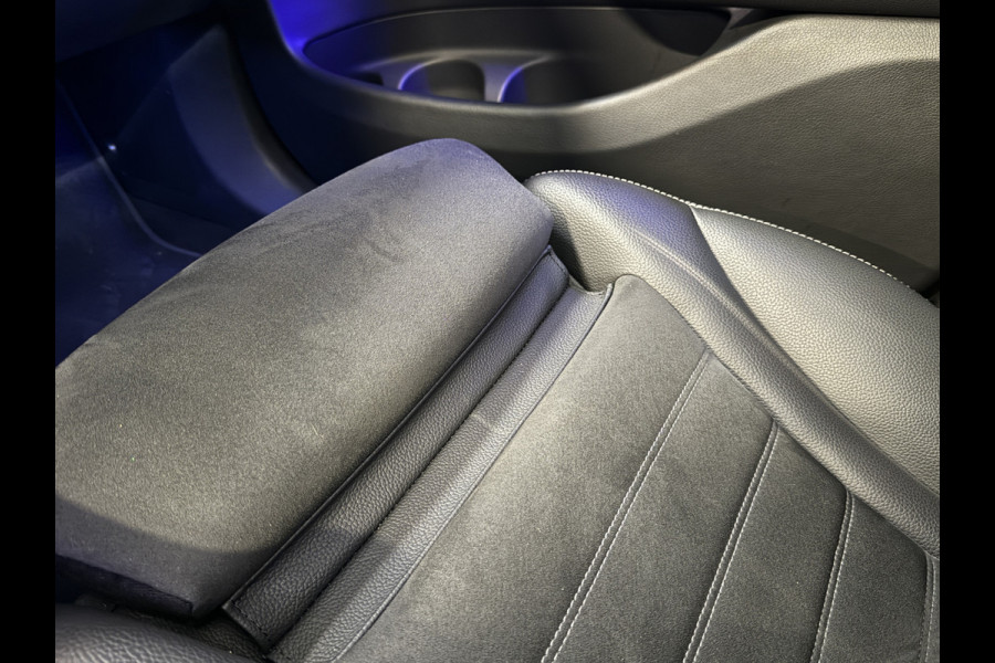 Mercedes-Benz EQC 400 4MATIC Business Solution AMG 80 kWh | Pano | Memory stoelen | Head-UP 360 Camera | Sfeerverlichting