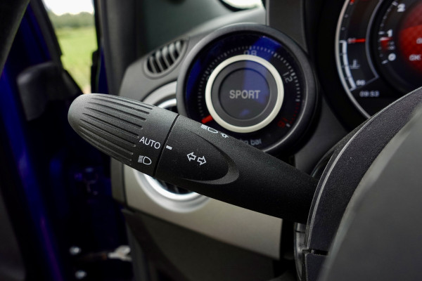 Abarth 595C Cabrio 1.4 T-Jet Pista SUMMER DEAL | Apple Carplay/Android Auto | Winscherm | 17'' LMV | Dealeronderhouden | | PDC A | Navi