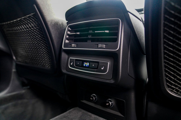 Audi Q8 60 TFSI e quattro Competition | Achterbank Verwarming | Stuurwiel Verwarming | Bang & Olufsen