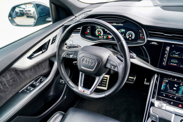 Audi Q8 60 TFSI e quattro Competition | Achterbank Verwarming | Stuurwiel Verwarming | Bang & Olufsen