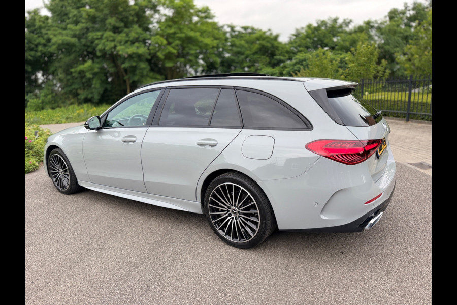 Mercedes-Benz C-Klasse Estate 300e AMG | Panoramaschuifdak | Night | Burmester | Rijassistentiepakket Plus Led-High Performance