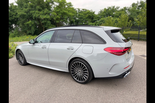 Mercedes-Benz C-Klasse Estate 300e AMG | Panoramaschuifdak | Night | Burmester | Rijassistentiepakket Plus Led-High Performance