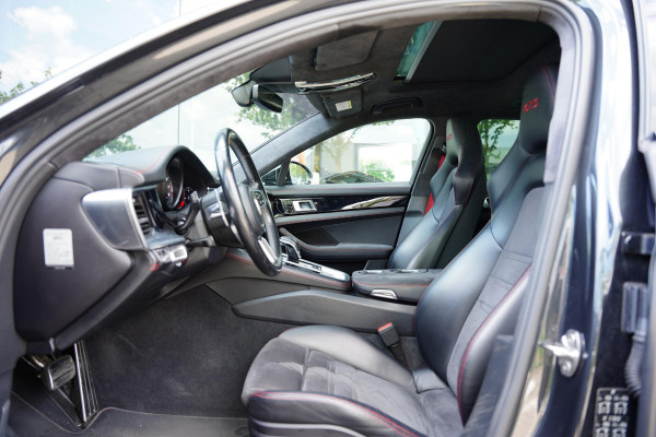 Porsche Panamera Sport Turismo 4.0 GTS / Panoramadak / Sportuitlaat