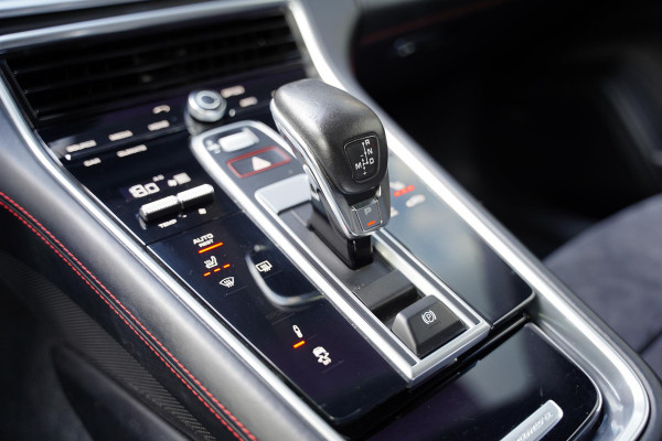 Porsche Panamera Sport Turismo 4.0 GTS / Panoramadak / Sportuitlaat