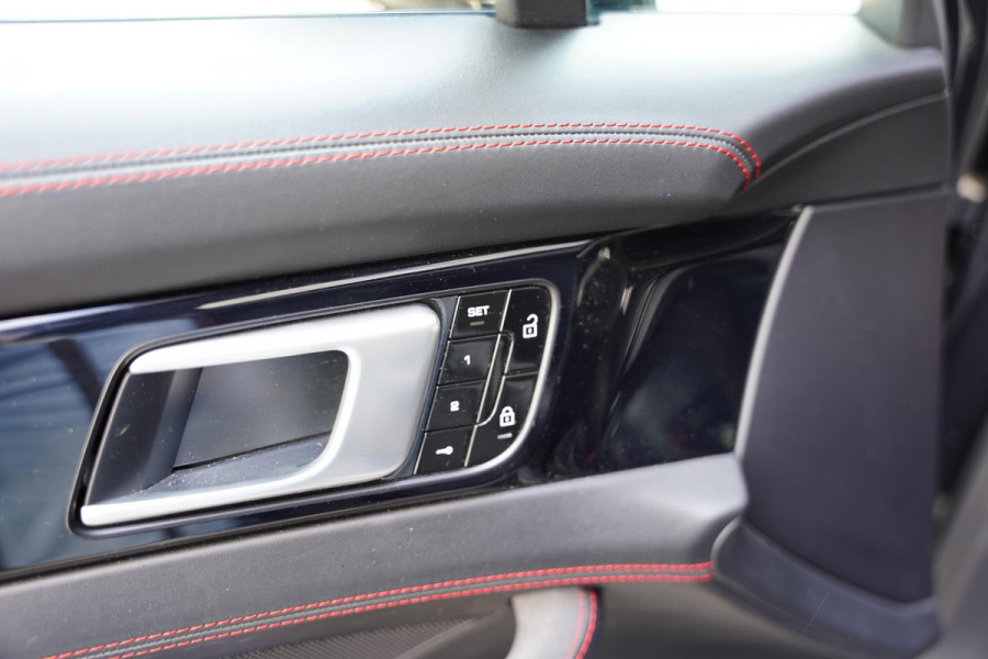 Porsche Panamera Sport Turismo 4.0 GTS / Panoramadak / Sportuitlaat
