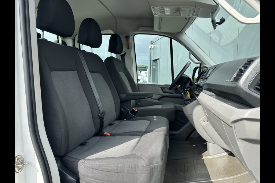 Volkswagen Crafter 35 2.0 TDI / 1e EIG. / 41.919 KM / DUBBEL CABINE / PICK UP / 7 PERSOONS / 2.5 TONS TREKHAAK / AIRCO / CRUISE / DUBBELE CABINE