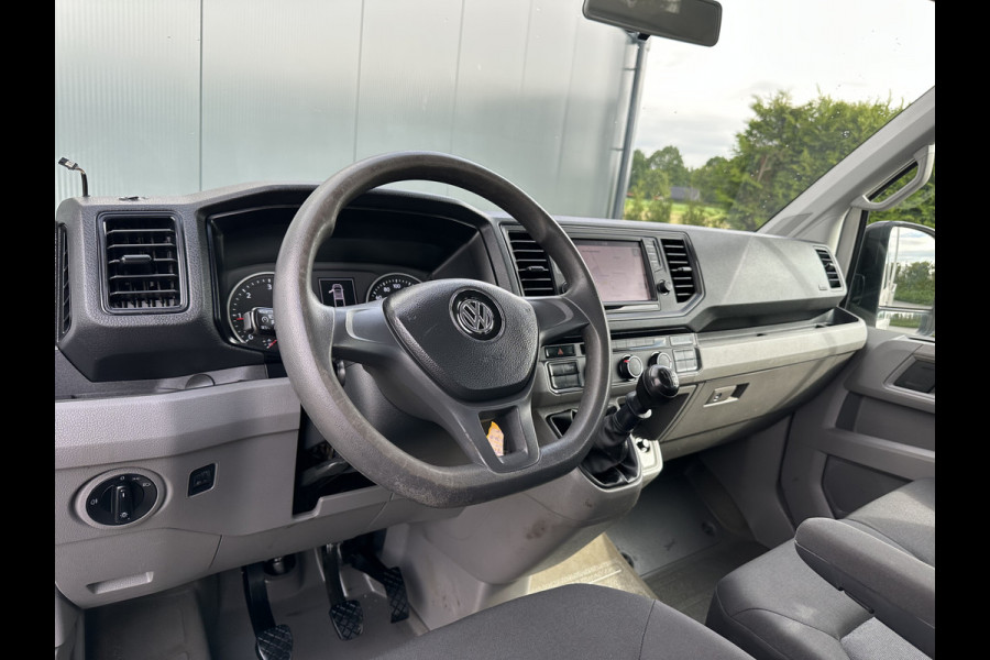 Volkswagen Crafter 35 2.0 TDI / 1e EIG. / 41.919 KM / DUBBEL CABINE / PICK UP / 7 PERSOONS / 2.5 TONS TREKHAAK / AIRCO / CRUISE / DUBBELE CABINE