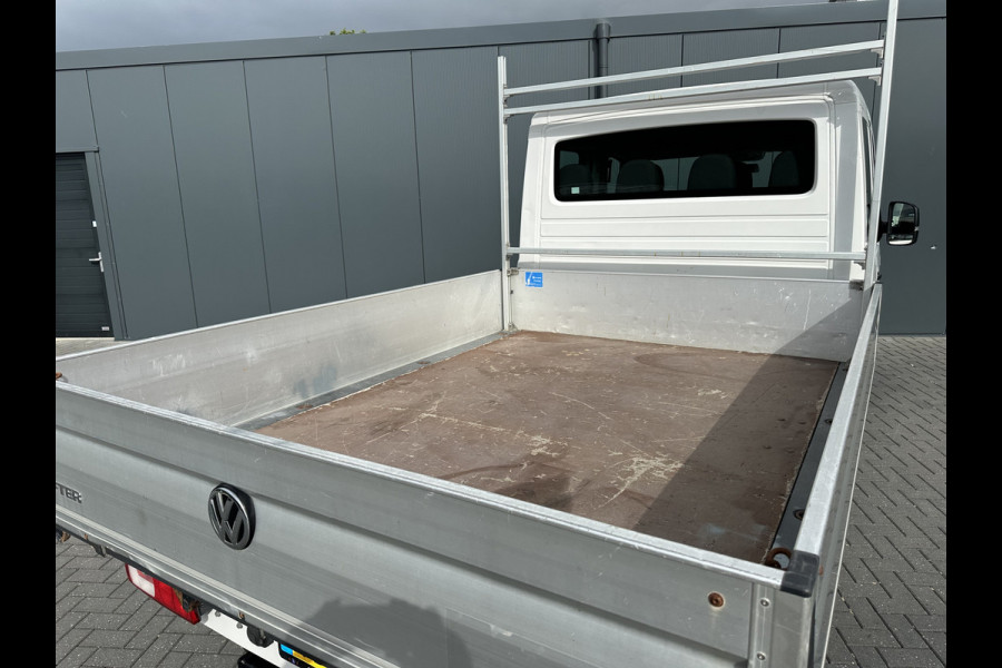 Volkswagen Crafter 35 2.0 TDI / 1e EIG. / 41.919 KM / DUBBEL CABINE / PICK UP / 7 PERSOONS / 2.5 TONS TREKHAAK / AIRCO / CRUISE / DUBBELE CABINE