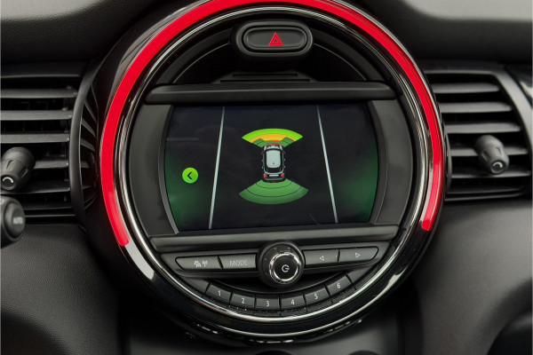 MINI 5-deurs 1.5 Cooper Dalston JCW pakket | Panodak | Kuipstoelen | Sfeerverlichting | Stoelverwarming