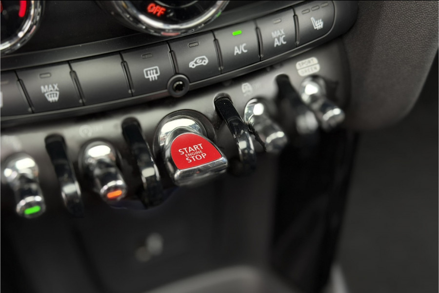 MINI 5-deurs 1.5 Cooper Dalston JCW pakket | Panodak | Kuipstoelen | Sfeerverlichting | Stoelverwarming