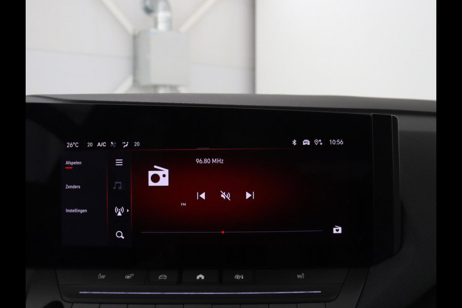 Opel Astra 1.2 Business Edition | SOH 90,8% | 360 Camera | Navigatie | Carplay | Climate control | Stoel & stuurverwarming | Adaptive Cruise control | Bluetooth