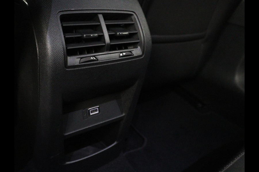 Opel Astra 1.2 Business Edition | SOH 90,8% | 360 Camera | Navigatie | Carplay | Climate control | Stoel & stuurverwarming | Adaptive Cruise control | Bluetooth