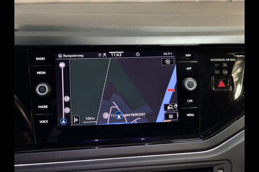 Volkswagen Taigo 1.5 TSI R-Line Business 18"/Trekhaak/IQ Light/Adaptieve cruise/Stoelverwarming/Camera/PDC v+a/Apple Carplay & Android Auto