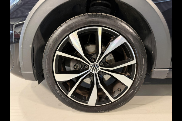 Volkswagen Taigo 1.5 TSI R-Line Business 18"/Trekhaak/IQ Light/Adaptieve cruise/Stoelverwarming/Camera/PDC v+a/Apple Carplay & Android Auto