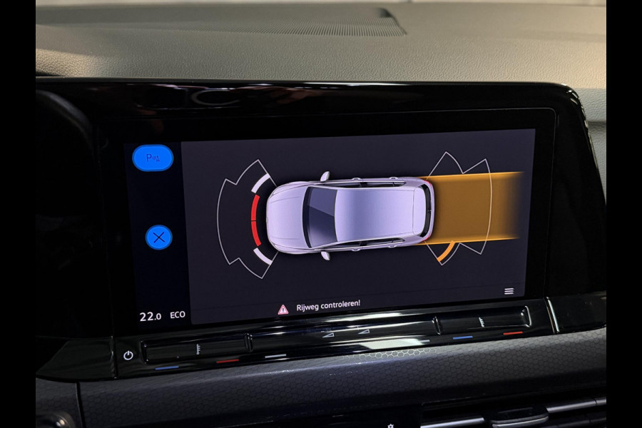 Volkswagen Golf 1.4 eHybrid GTE 19"/Adaptieve cruise/Lane + Travel assist/Front assist/Virtual Cockpit/Apple Carplay & Android auto/PDC v+a