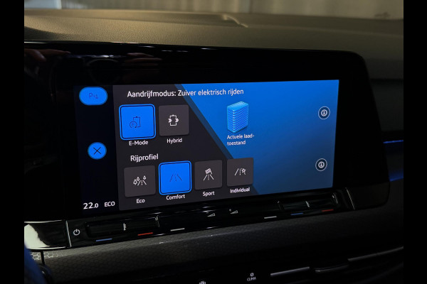 Volkswagen Golf 1.4 eHybrid GTE 19"/Adaptieve cruise/Lane + Travel assist/Front assist/Virtual Cockpit/Apple Carplay & Android auto/PDC v+a