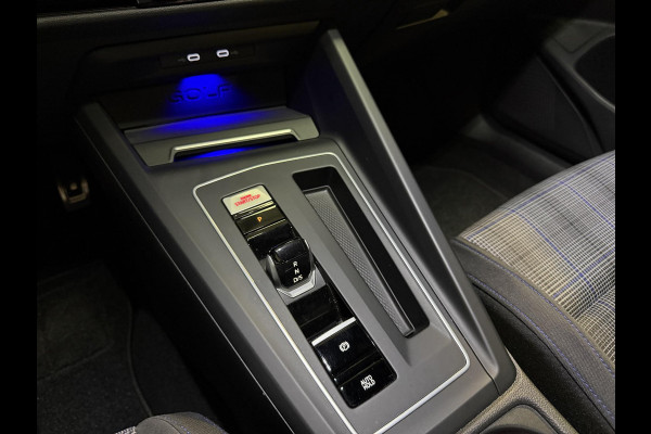 Volkswagen Golf 1.4 eHybrid GTE 19"/Adaptieve cruise/Lane + Travel assist/Front assist/Virtual Cockpit/Apple Carplay & Android auto/PDC v+a