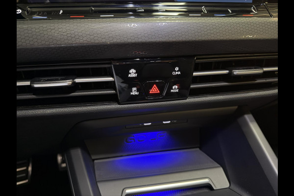 Volkswagen Golf 1.4 eHybrid GTE 19"/Adaptieve cruise/Lane + Travel assist/Front assist/Virtual Cockpit/Apple Carplay & Android auto/PDC v+a