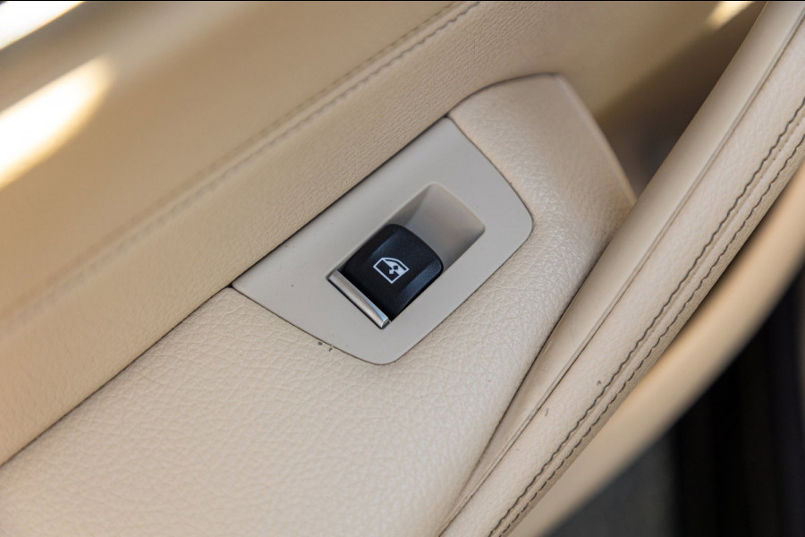 BMW 5 Serie Touring 520i High Executive I Comfort I Hud I Panoramadak I Keurige nette auto
