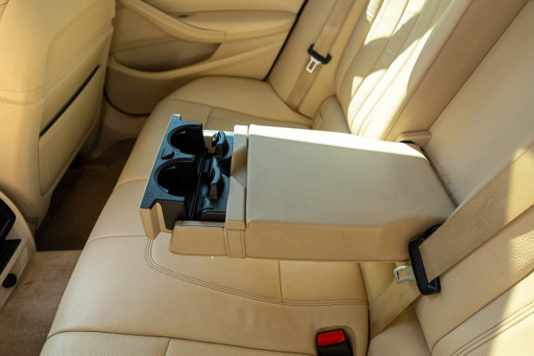 BMW 5 Serie Touring 520i High Executive I Comfort I Hud I Panoramadak I Keurige nette auto