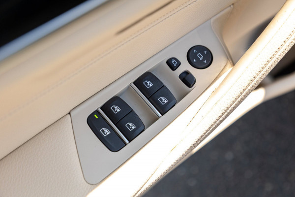 BMW 5 Serie Touring 520i High Executive I Comfort I Hud I Panoramadak I Keurige nette auto