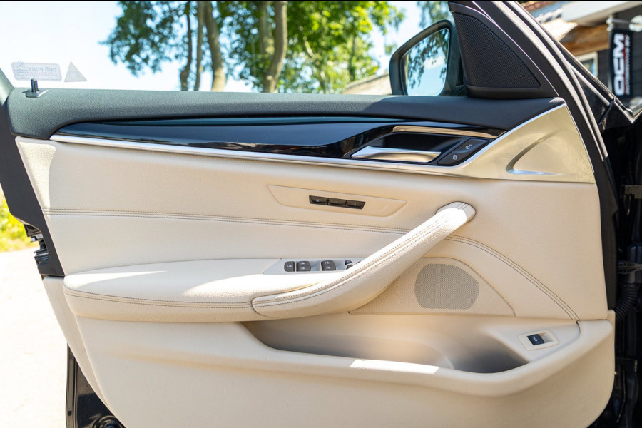 BMW 5 Serie Touring 520i High Executive I Comfort I Hud I Panoramadak I Keurige nette auto