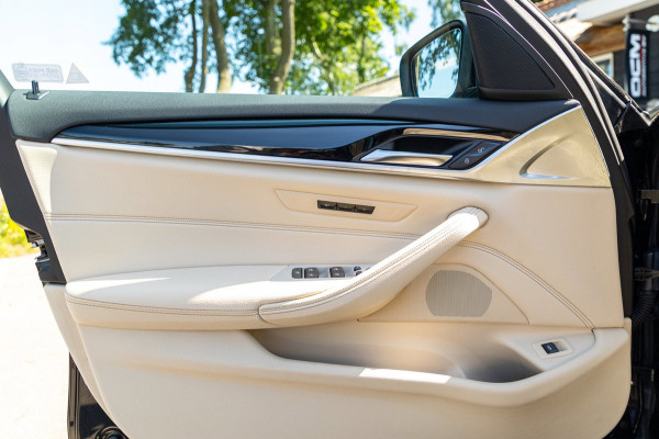 BMW 5 Serie Touring 520i High Executive I Comfort I Hud I Panoramadak I Keurige nette auto