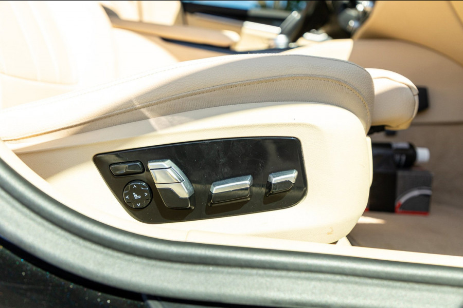 BMW 5 Serie Touring 520i High Executive I Comfort I Hud I Panoramadak I Keurige nette auto