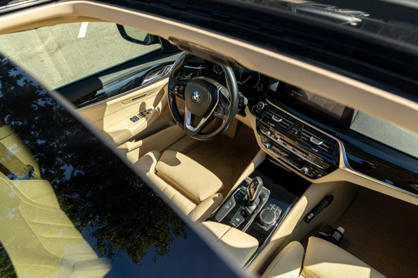BMW 5 Serie Touring 520i High Executive I Comfort I Hud I Panoramadak I Keurige nette auto