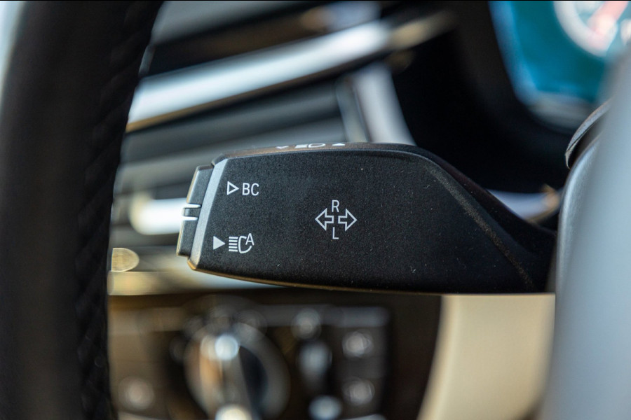 BMW 5 Serie Touring 520i High Executive I Comfort I Hud I Panoramadak I Keurige nette auto