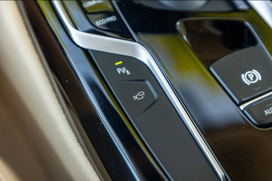 BMW 5 Serie Touring 520i High Executive I Comfort I Hud I Panoramadak I Keurige nette auto