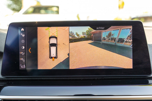 BMW 5 Serie Touring 520i High Executive I Comfort I Hud I Panoramadak I Keurige nette auto