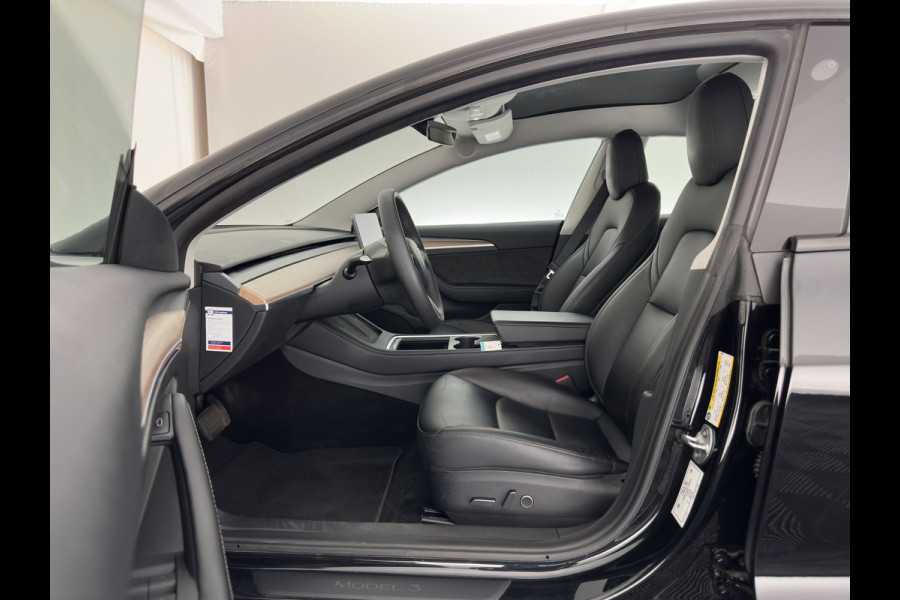 Tesla Model 3 Standard RWD Plus 60 kWh [3-Fase-11kW] {SoH-90%} (INCL-BTW) Aut. *PANO | AUTOPILOT | LEATHER | KEYLESS | FULL-LED | MEMORY-PACK | TOPVIEW | DAB | CARPLAY | DIGI-COCKPIT | LANE-ASSIST | HEATED- COMFORTSEATS | 19"ALU*