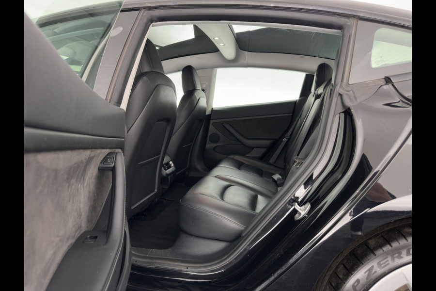 Tesla Model 3 Standard RWD Plus 60 kWh [3-Fase-11kW] {SoH-90%} (INCL-BTW) Aut. *PANO | AUTOPILOT | LEATHER | KEYLESS | FULL-LED | MEMORY-PACK | TOPVIEW | DAB | CARPLAY | DIGI-COCKPIT | LANE-ASSIST | HEATED- COMFORTSEATS | 19"ALU*