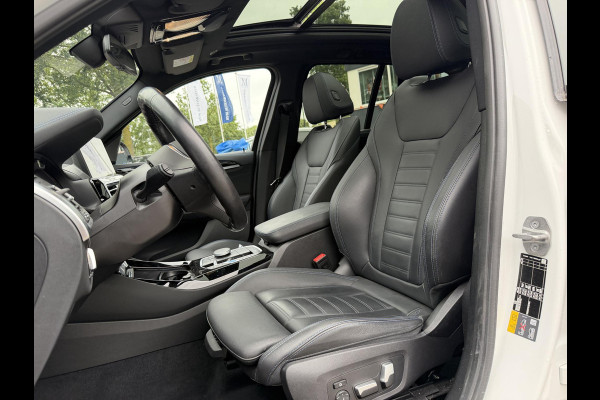 BMW iX3 M SPORT High Executive 80 kWh VAN €49.900 VOOR €45.899 | UW WK-VOORDEEL €4.001 | SOH 98% | 15000 KM UNIEKE KM STAND | FULL OPTIONS  | PANODAK | ADD. CRUISE | HEADUP | 360 CAMERA | STOEL + STUURVERWARMING | HARMAN /KARDON | RIJKLAARPRIJS MET 12 MND BOVAG GARANTIE |
