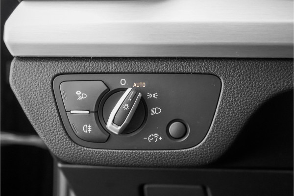 Audi Q5 Sportback 55 TFSI e S-Line Luchtvering ACC B&O Black Pack Trekhaak